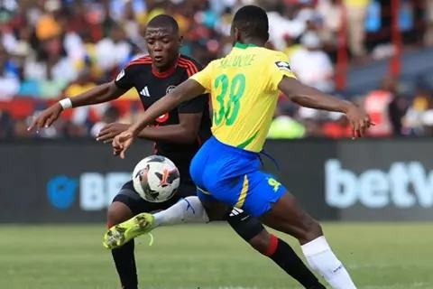 8 محليين لكن نجوم.. صنداونز وأورلاندو يدعمان جنوب أفريقيا أمام منتخب مصر